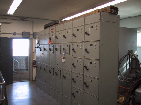 How Does a Motor Control Center Work?